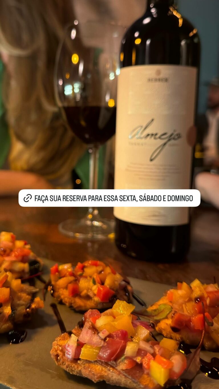 foto com vinho para reserva fim de semana